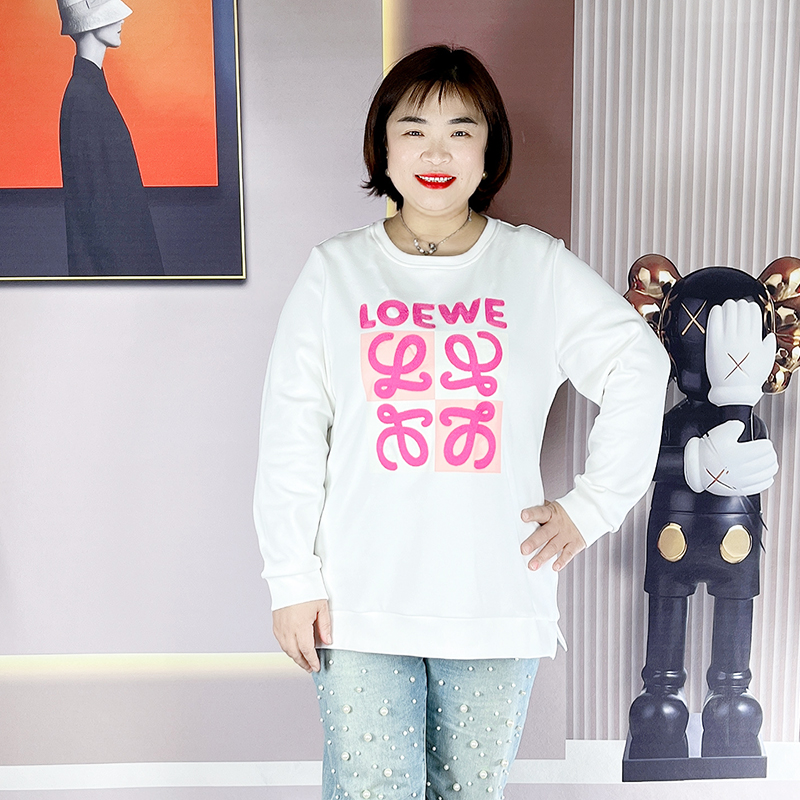 重工图案遮肉显瘦针织圆领毛衣