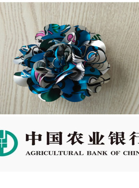 银行丝巾柜台胸花