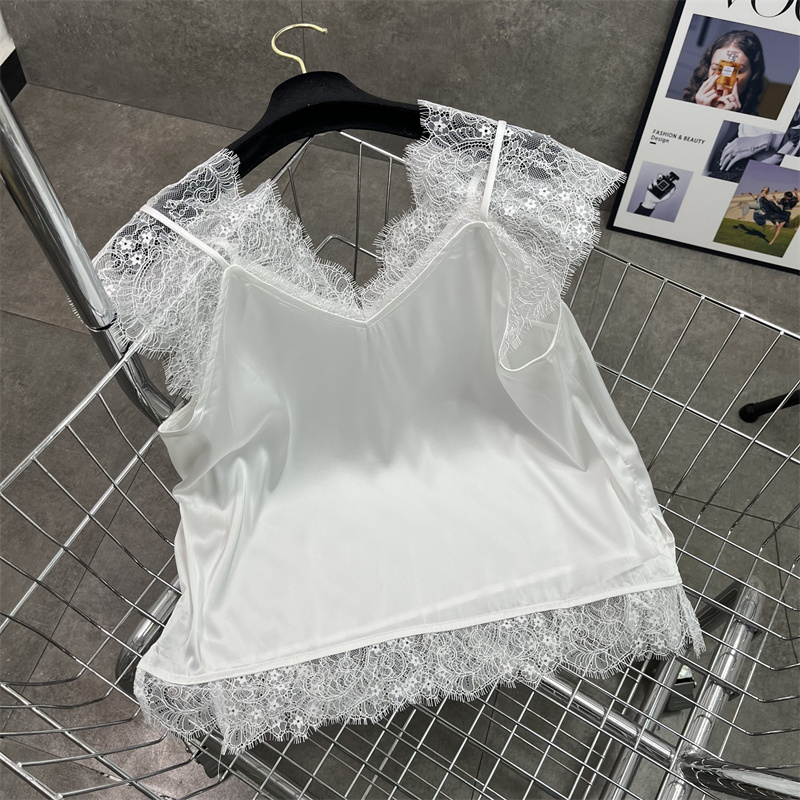 新中式2025夏季新款拼接透视蕾丝设计法式V领国风吊带背心上衣女