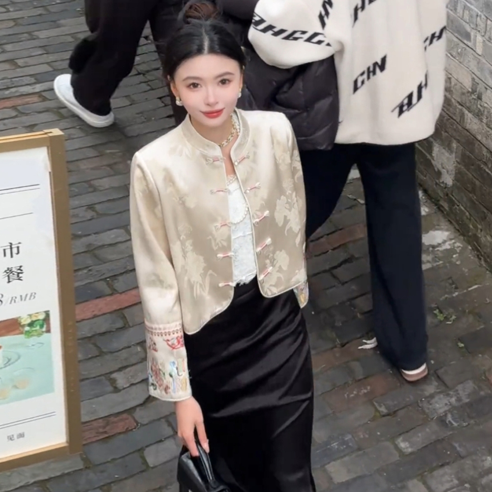 新中式国风提花高级感轻奢立领盘扣长袖短外套女装2025春秋季上衣