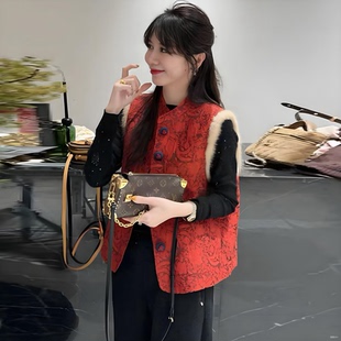 新中式 国风浮雕刺绣红色加厚棉马夹女高级感轻奢百搭保暖马甲背心