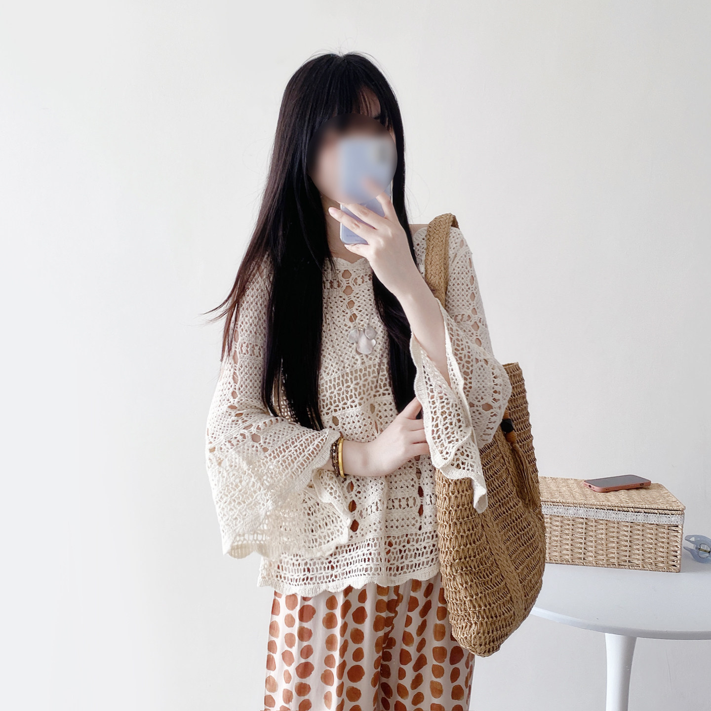 纯棉蕾丝衫度假风仙女巫喇叭袖云南旅游穿搭慵��提花针织罩衫女夏