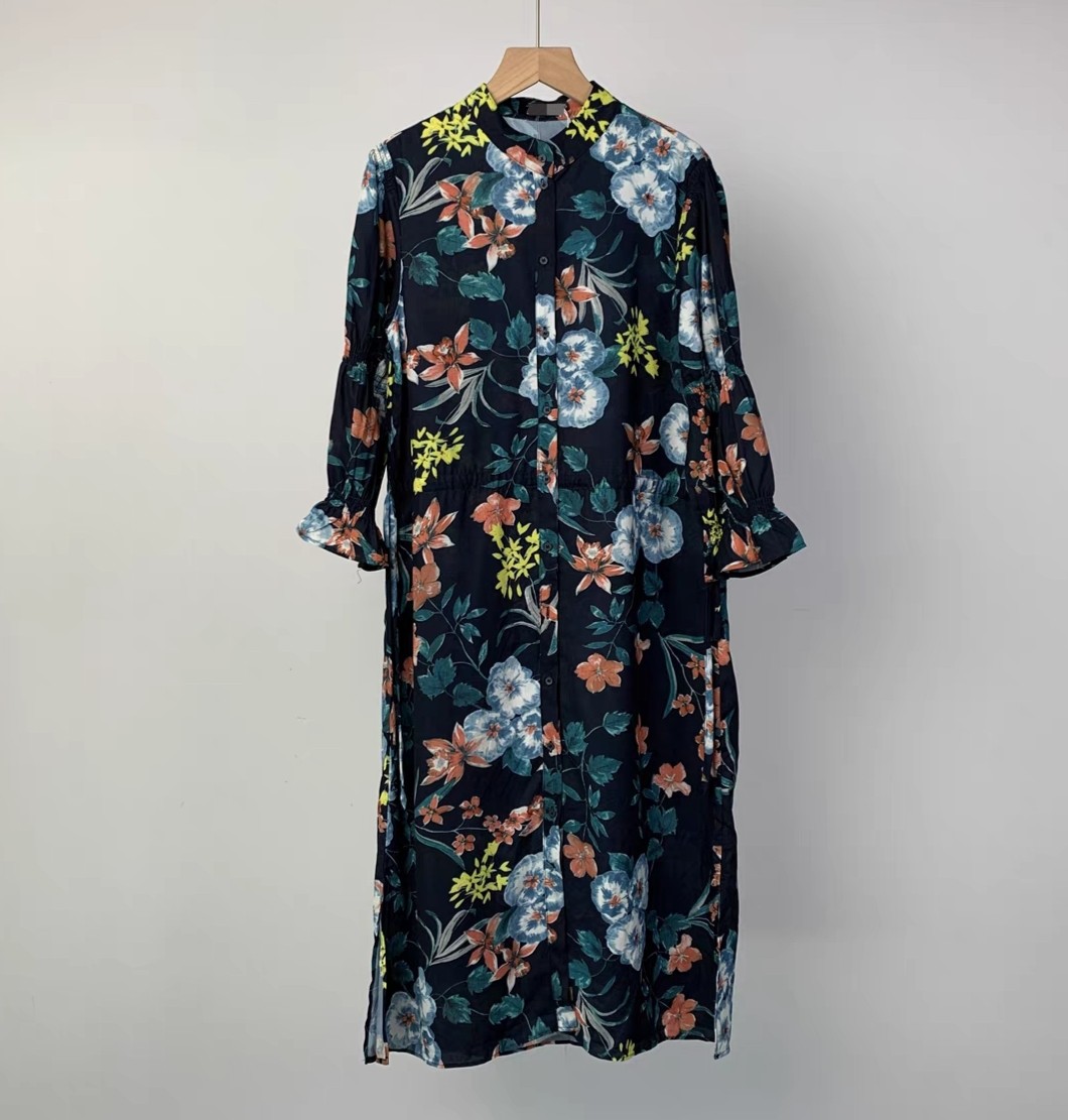 BM香港品牌女士复古碎花开叉连连衣裙