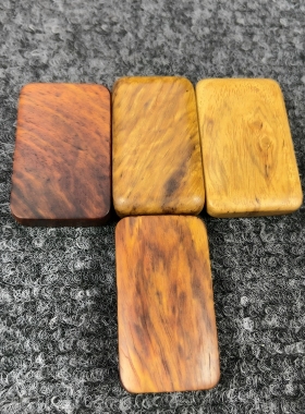 海南黄花梨老料（降香黄檀）精品无事牌/吊坠