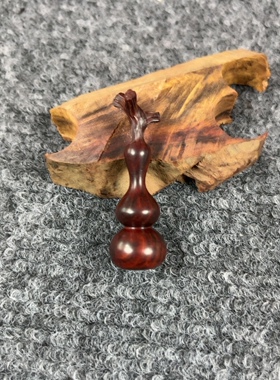 印度小叶紫檀（檀香紫檀）纯手工雕刻精品把玩葫芦