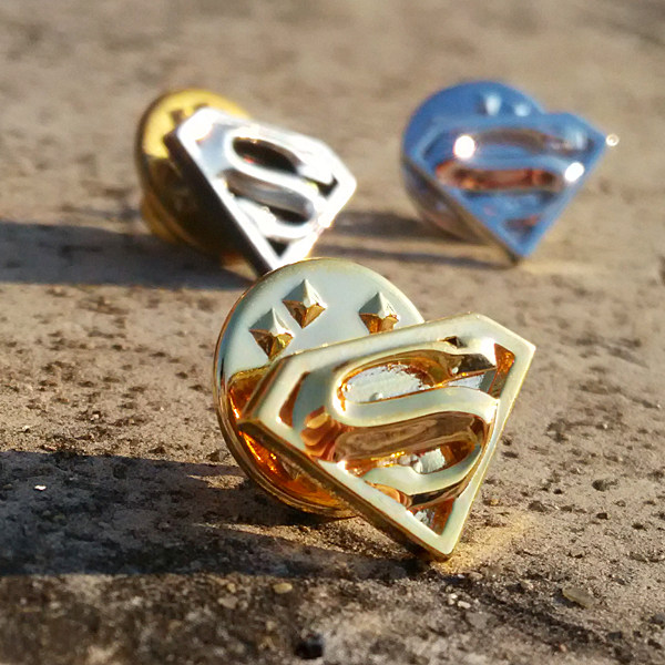 公司年会纯银胸针超人男女生日节日礼物925镀真金胸章装饰定制