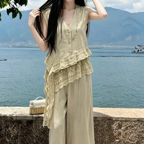 【老板娘容容新号】夏季新品老钱风下摆蕾丝V领马甲+裤子两件套