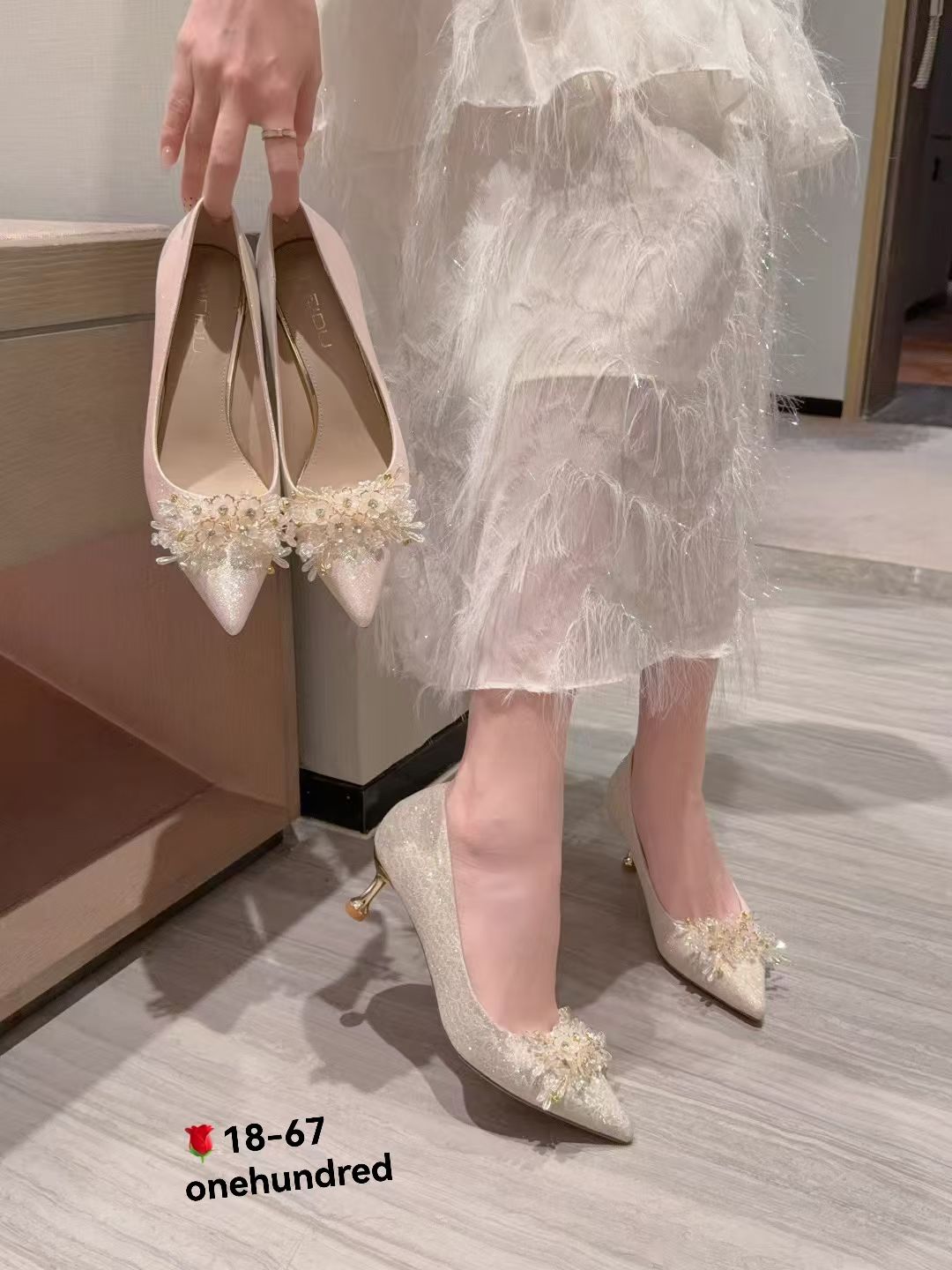 新婚快乐2025新款皮尖头高跟鞋女法式单鞋高级感香槟色新娘订婚鞋