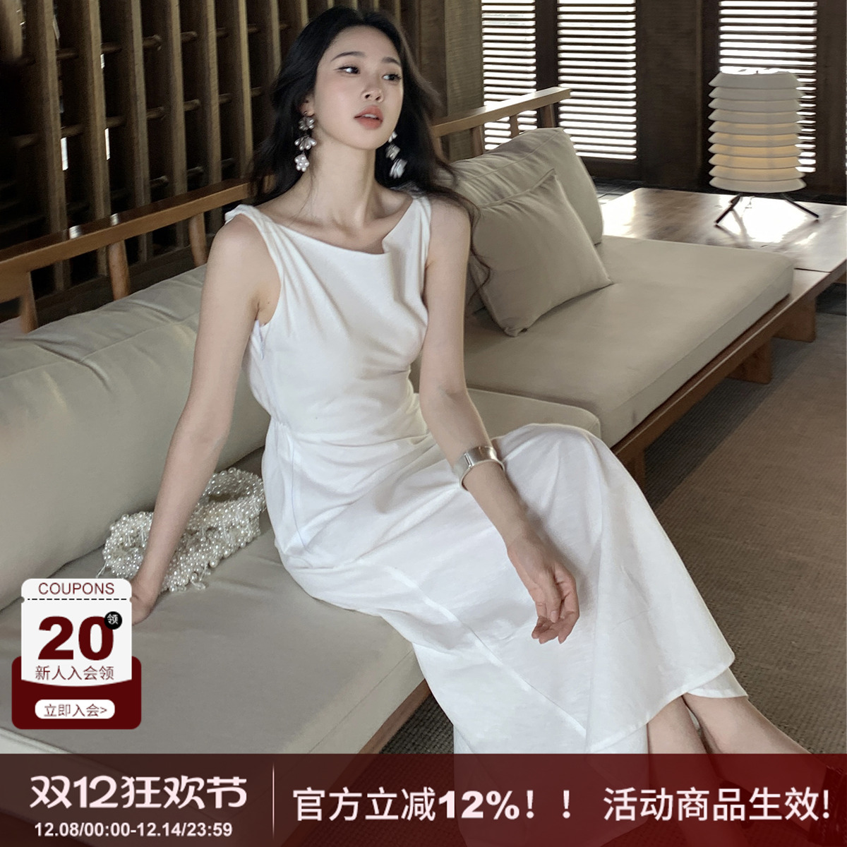 自制白色亚麻荡领扭结吊带连衣裙