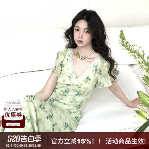 SYT自制温柔风蕾丝边印花连衣裙