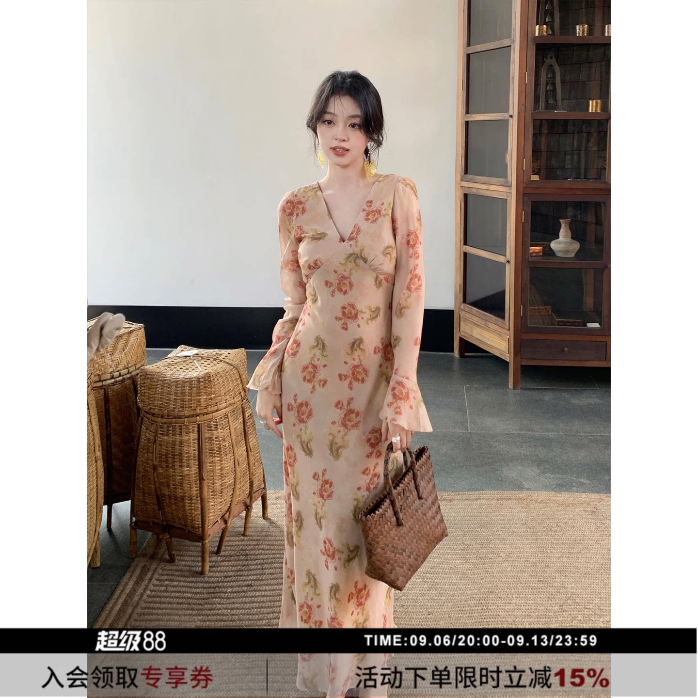 SYT自制大花朵温柔喇叭袖连衣裙图片
