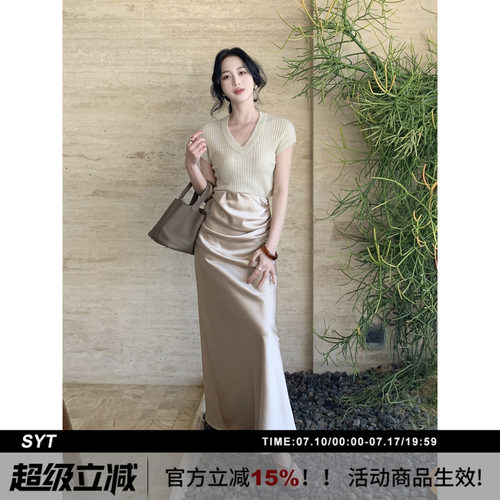 简约高品质褶皱收腰缎面半身裙