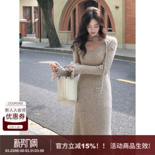V领收腰修身 花朵显瘦针织连衣裙女冬季 长裙子 法式 SYT自制