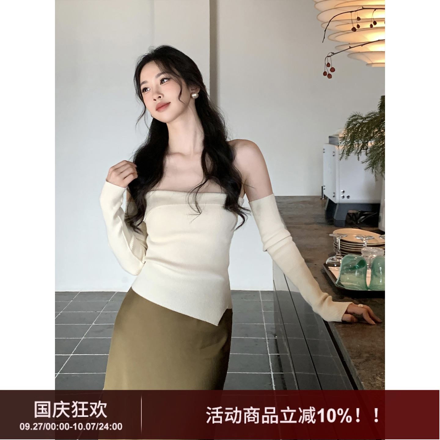 SYT自制露肩袖套抹胸针织上衣