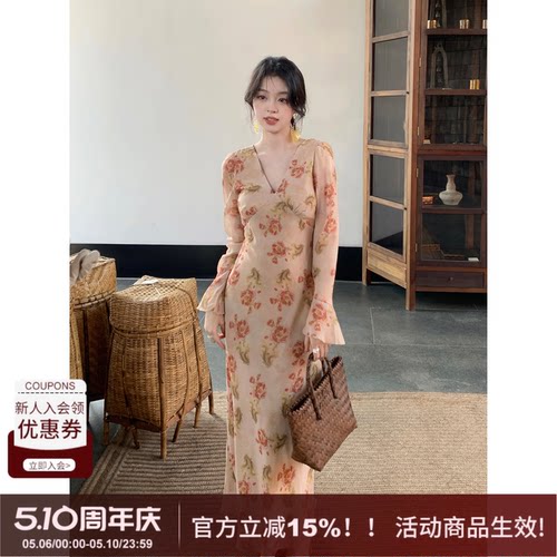 SYT自制大花朵温柔喇叭袖连衣裙