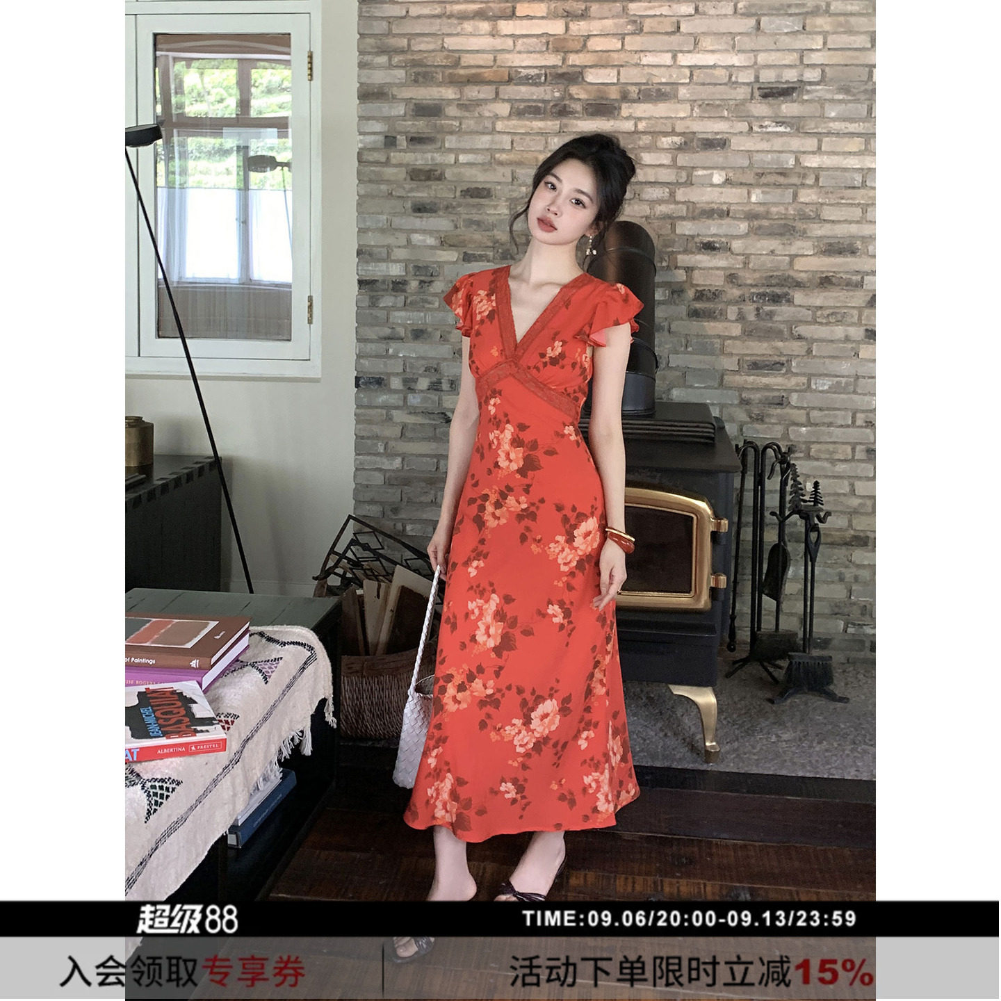 SYT自制精致蕾丝拼接大花连衣裙图片