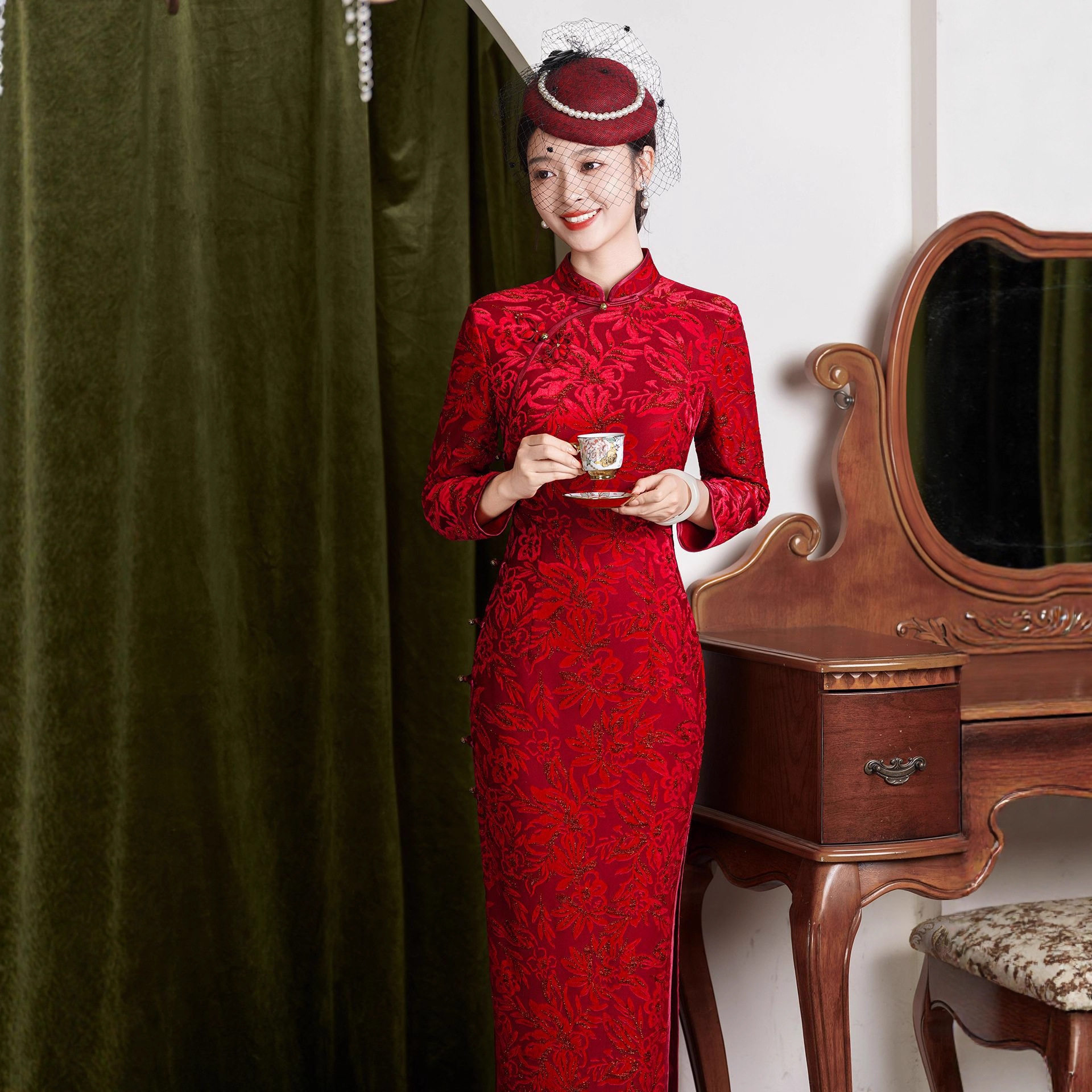 新中式敬酒服红色旗袍年轻喜妈妈高级连衣裙2025秋季新款气质礼服