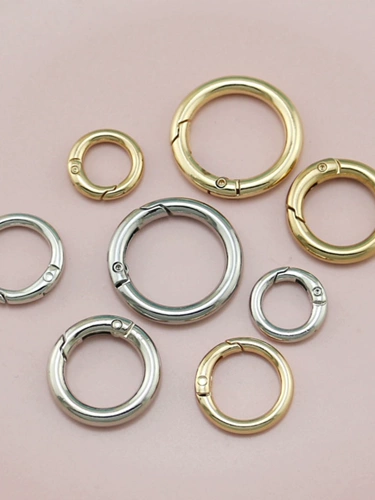 Аксессуар, металлические аксессуары, металлический брелок, мобильный телефон