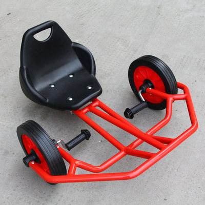 早教亲子园幼儿滚轮车脚踏车游戏