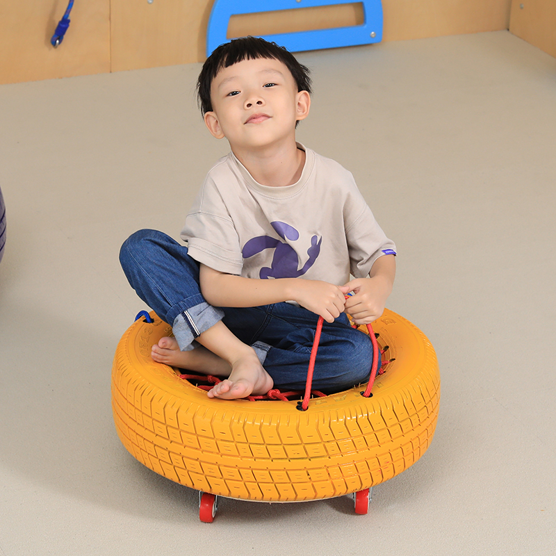 彩色轮胎玩具活动器械