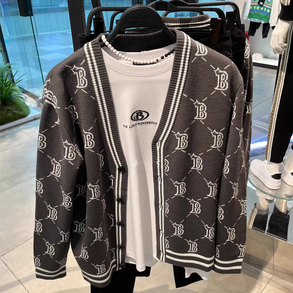 轻奢时尚潮流满印毛衣开衫针织衫