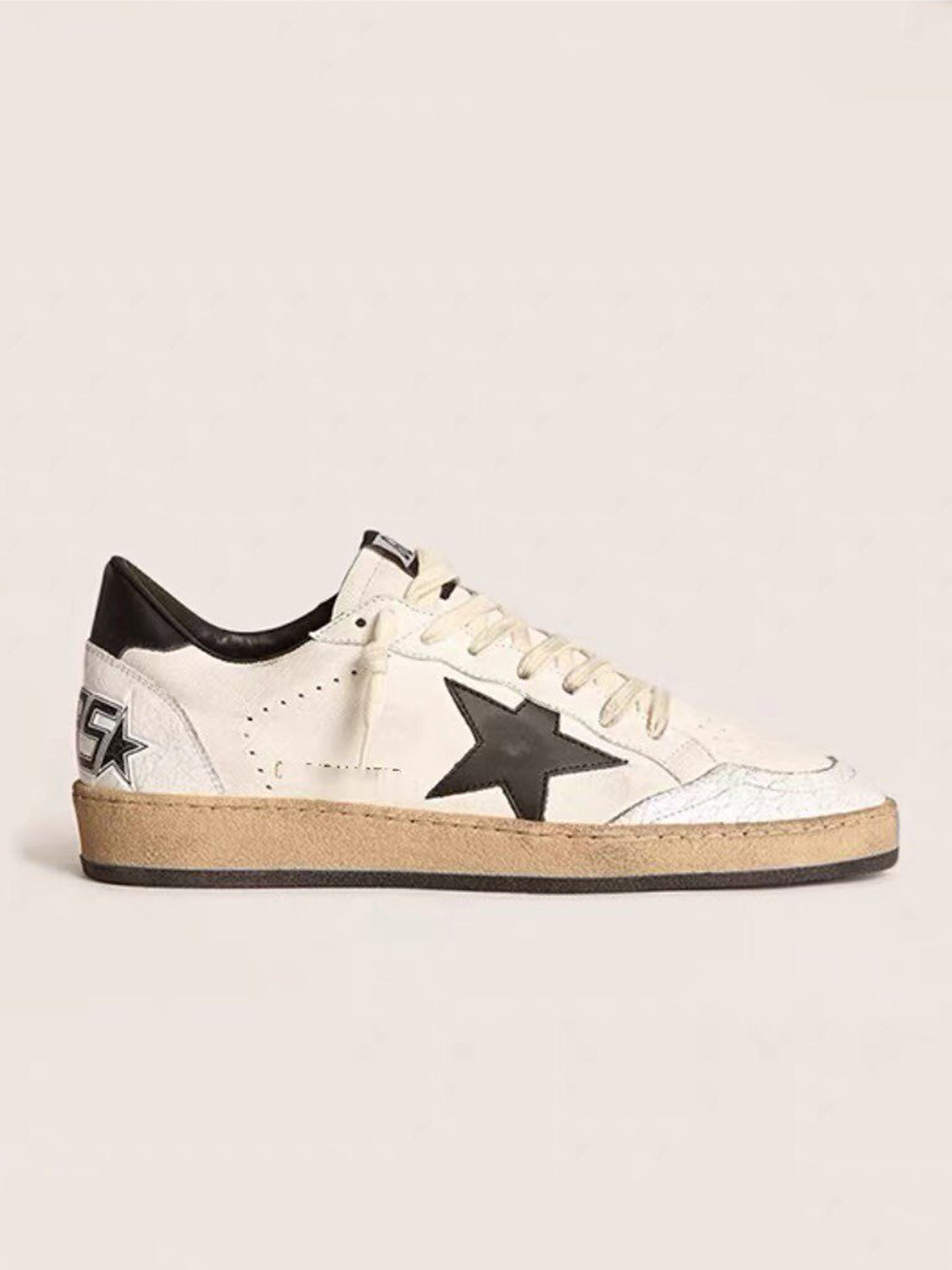 thumbnail for 2025 Classic Versatile Korean Gg Star Distressed Sneakers for Women, Vintage Sneakers with Hidden Height Increase, Dirty Leather White Shoes