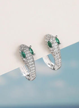 Alternative Green-eyed Snake Ear Buckle Women's Light