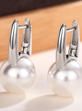 Minimalist Simulated Pearl Earrings for Lady Silver Color
