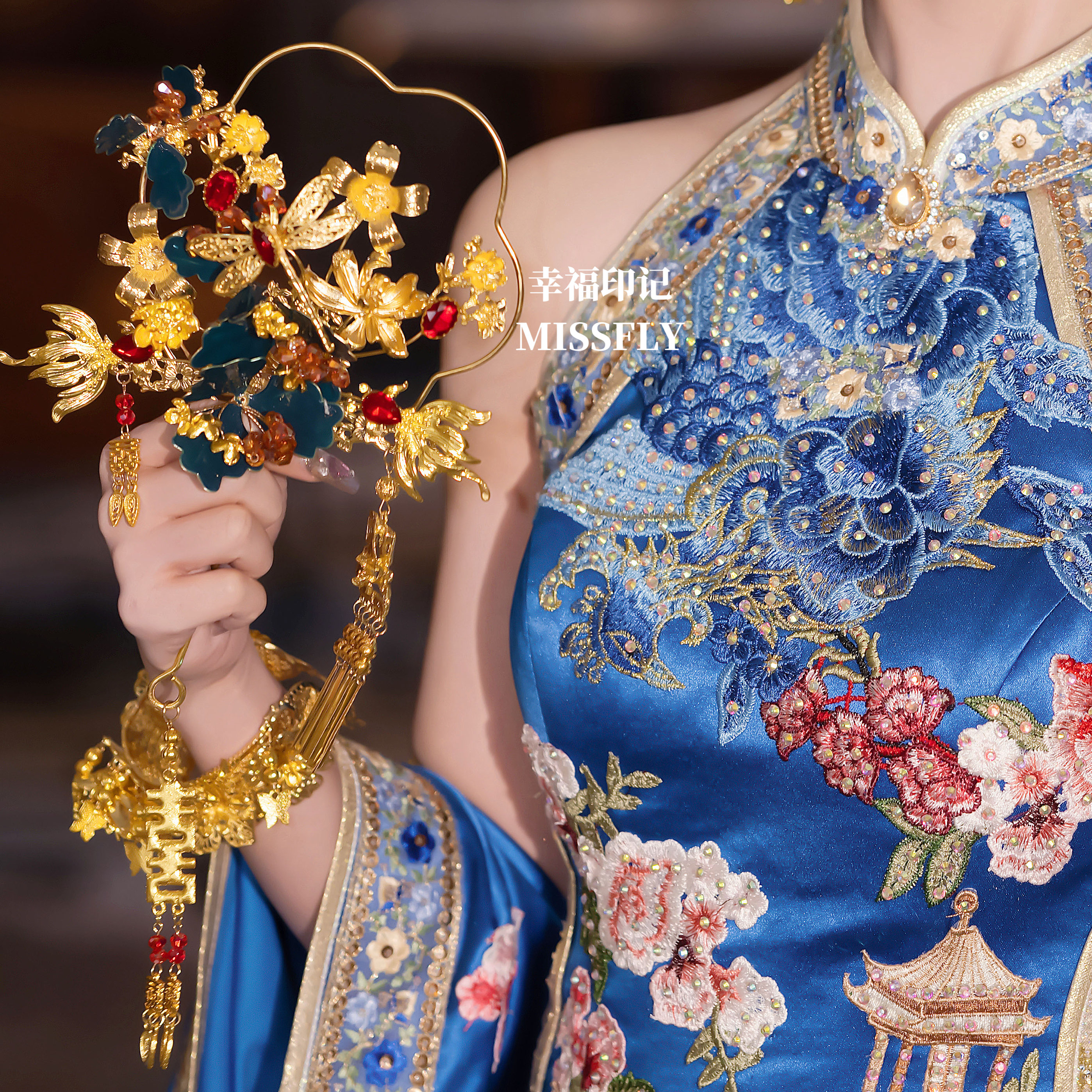 中式婚礼造液花手摇团扇新娘汉服复古秀禾古装精致扇子配饰