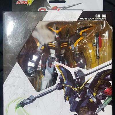 万代高达成品模型可動手办