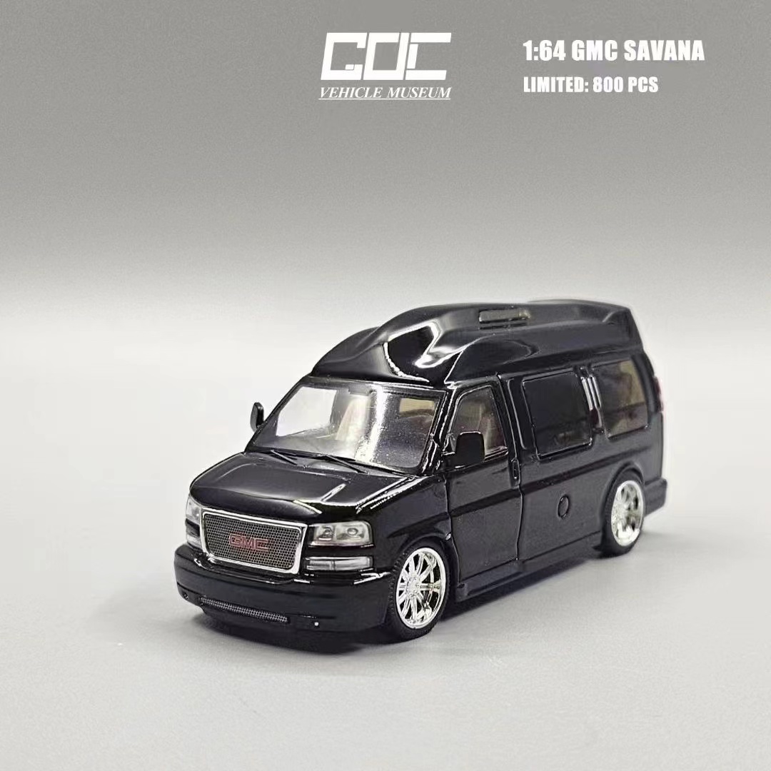 2024北京展会版1:64 GOC 福特皇冠维多利亚GMC萨瓦纳合金汽车模型