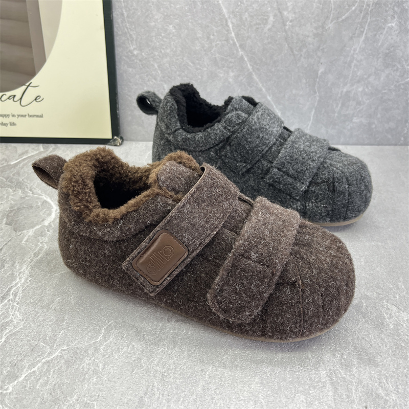 2025冬季毛绒勃肯鞋女魔术贴圆头休闲鞋百搭加绒平底少女妈妈鞋