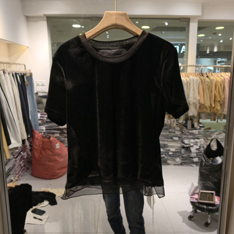 嘉福利市265703黑色丝绒短袖T恤女圆领拼纱边休闲舒适上衣夏季新