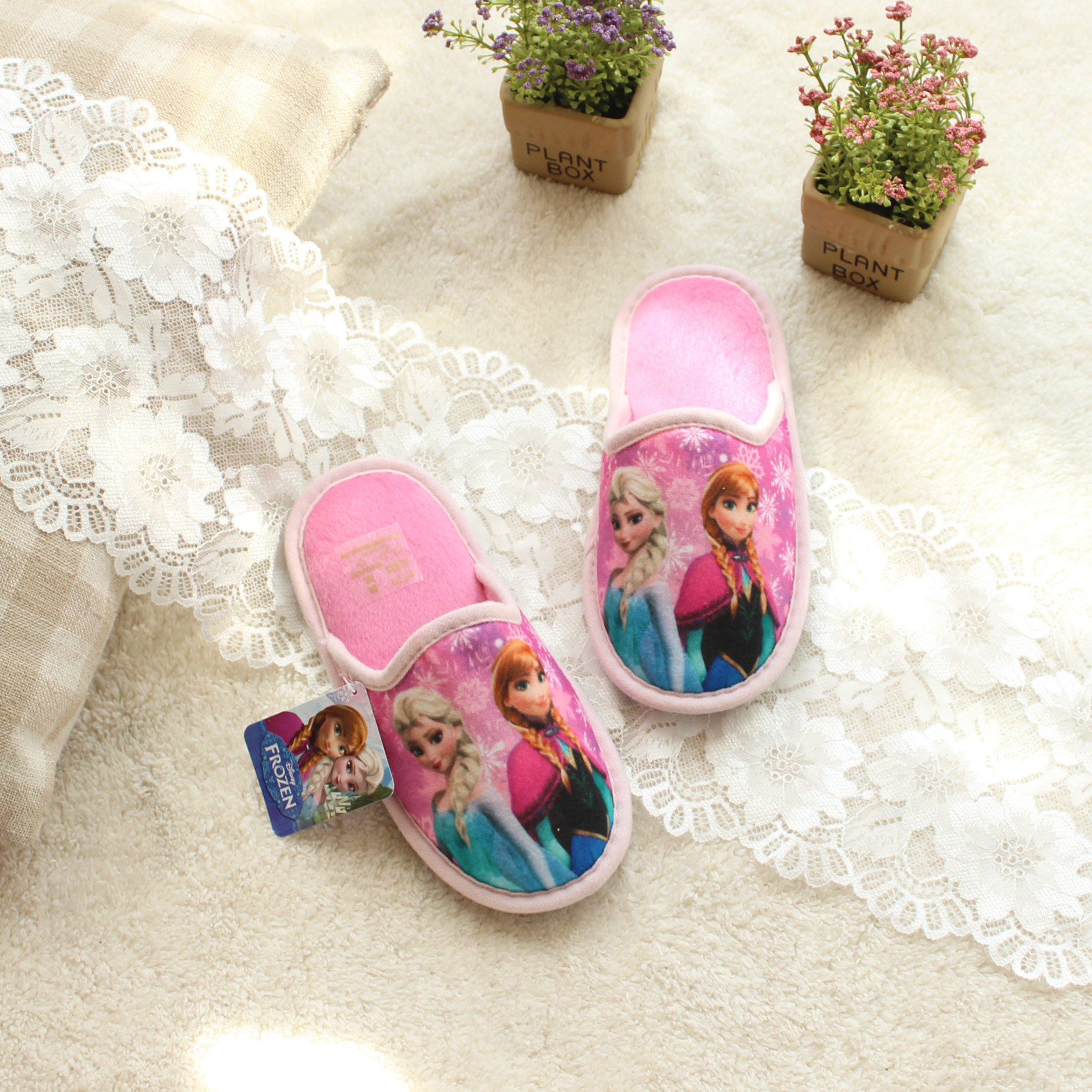 Pantoufles enfants en suède pour printemps - Ref 1015811 Image 1