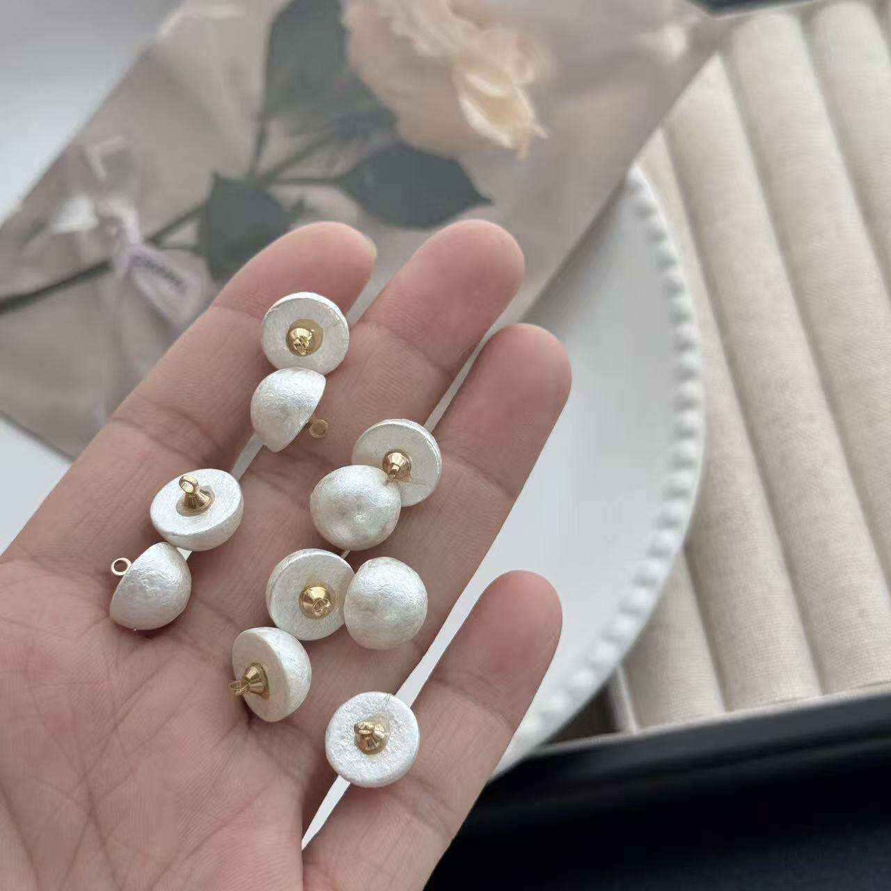 邹巴巴珍珠扣眼蘑菇钮扣 婚纱羊眼半圆珍珠吊坠 衬衫纽扣仿珍珠