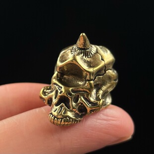 仿古玩独眼骷髅将军黄铜钥匙扣挂件大孔配件diy刀坠伞绳坠铜饰品