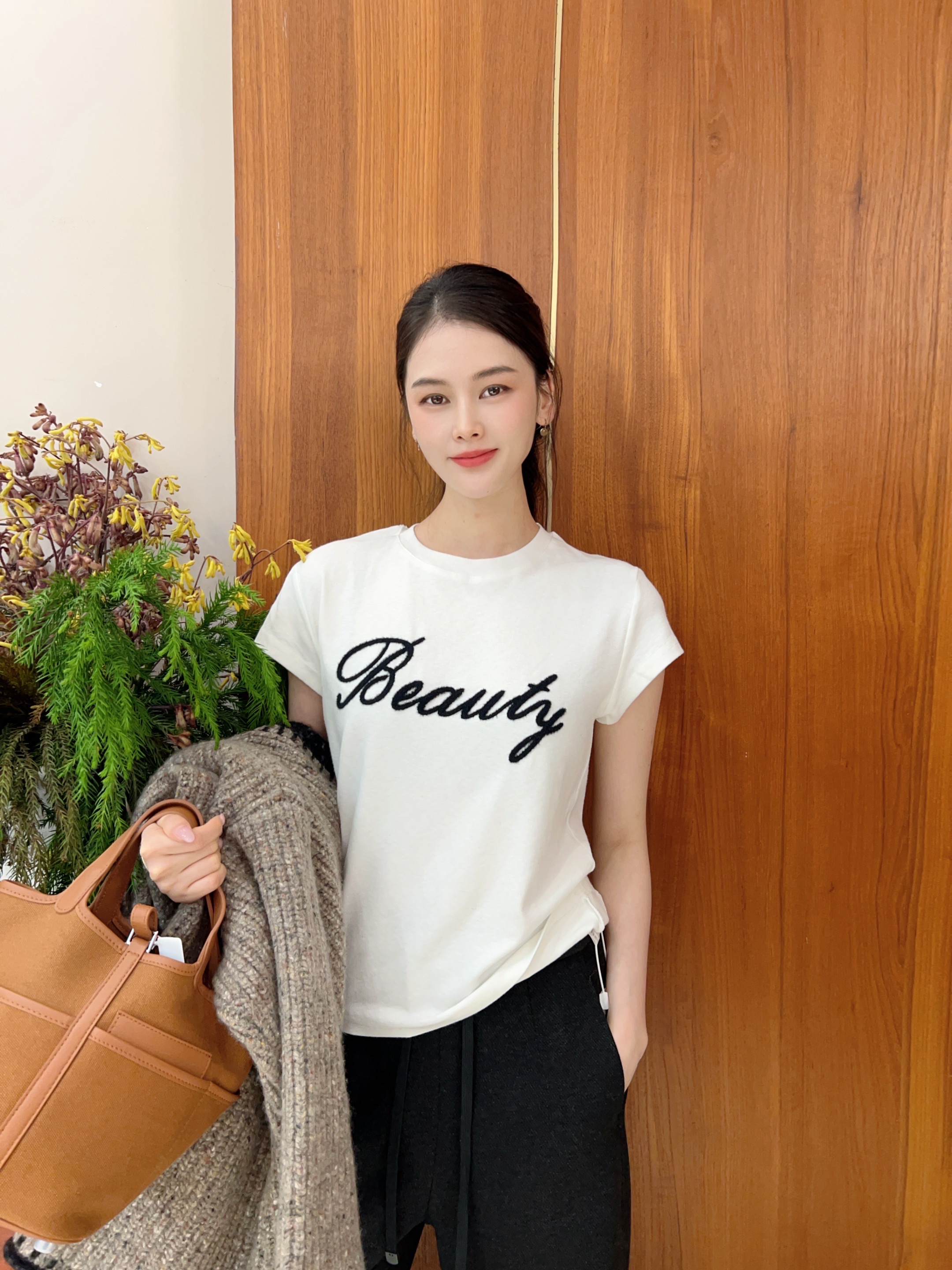 MissYu2025秋季新款韩版时尚短袖T恤棉女设计感小众短款短袖字母