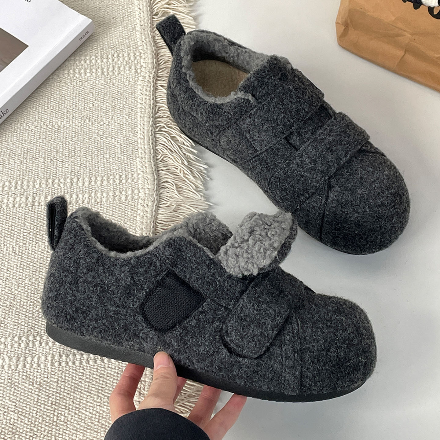 灰色魔术贴加绒厚底德训鞋