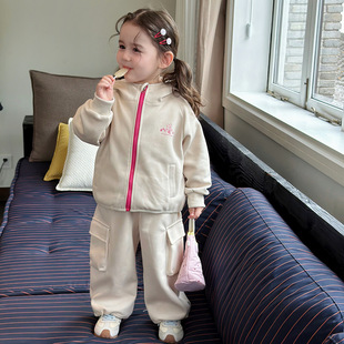 女童春季套装2026新款儿童洋气时髦卫衣外套宝宝春秋装休闲两件套