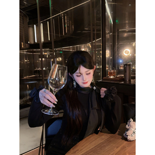 黑色打底气质修身 郭郭原创2025秋冬新款 上衣女 许你耀眼