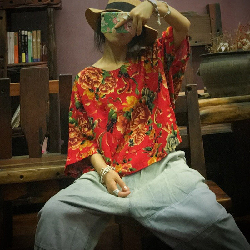 原创复古印花蝙蝠袖小衫