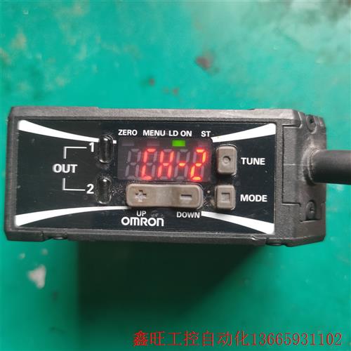 OMRON欧姆龙 ZX0-LD300A81激光位移传感器,(议价)