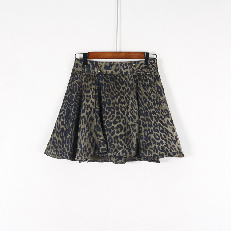 2019夏装新款女装优雅蓬蓬裙短裙豹纹半身裙子有内衬流行时尚气质在类目 女装/女士精品, 半身裙中 - 来自Buy2taobao.com提供专业的淘宝代购服务