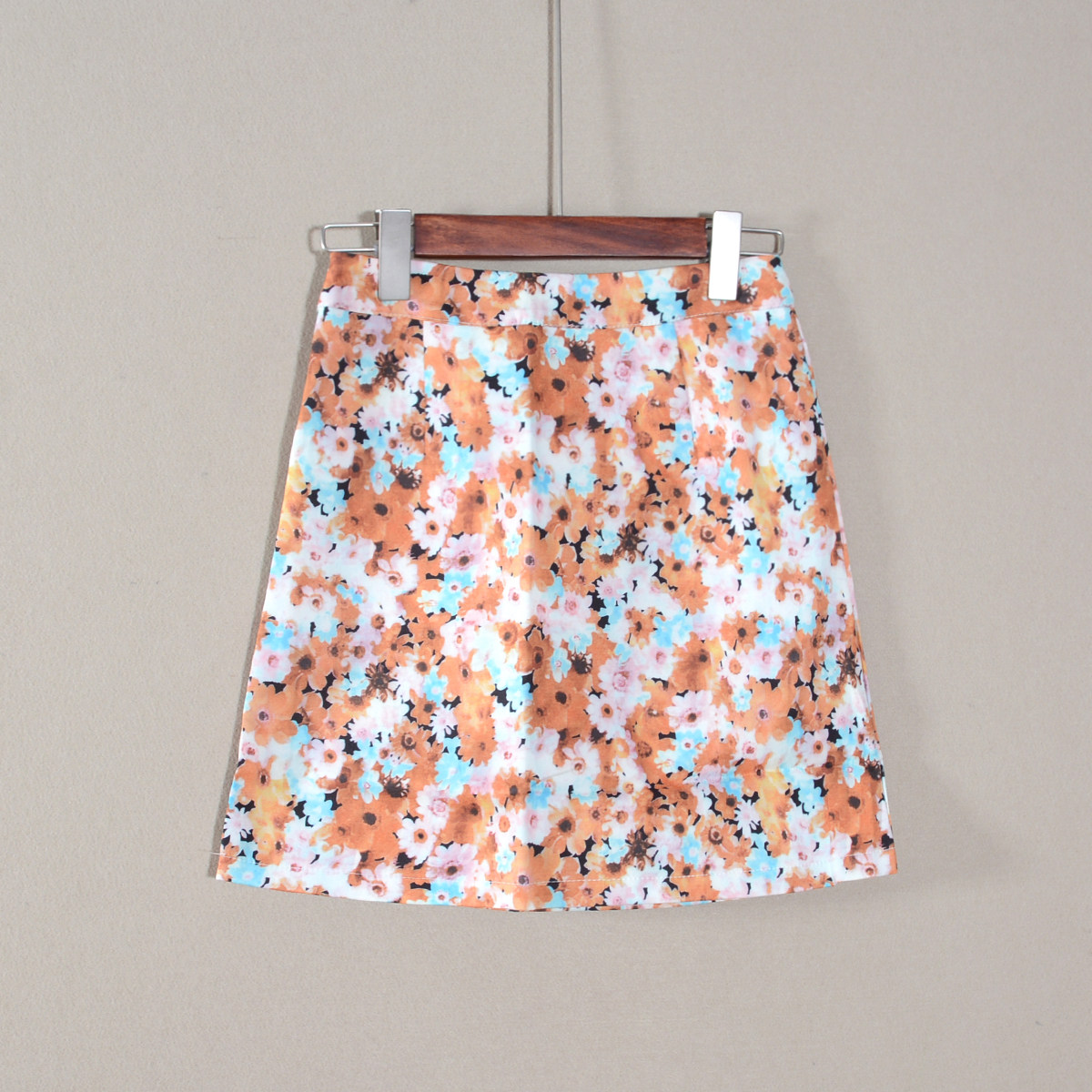 2025年夏款新品女装休闲风A字裙印花半身裙子时尚流行简约减龄潮