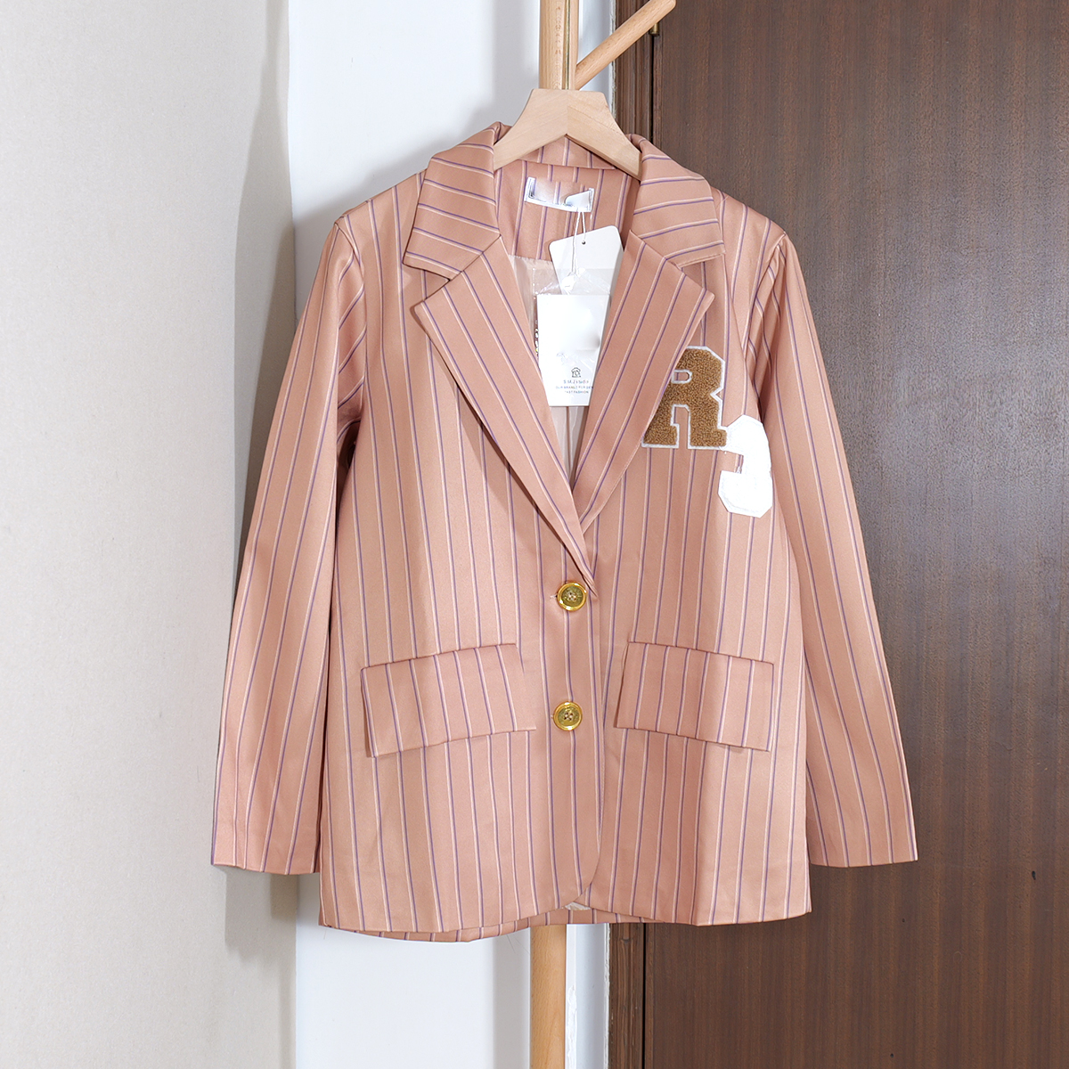 秋款新品女装休闲风有内衬字母印花宽松V领单排扣条纹长袖外套潮