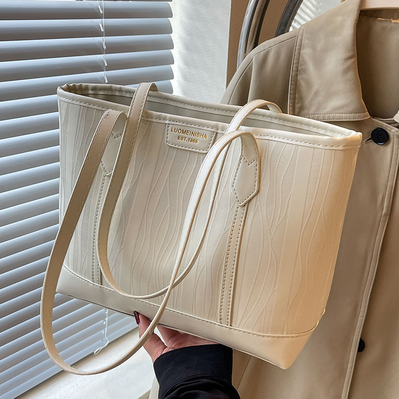 百搭质感单肩大包女2026新款流行时尚大容量学生托特包洋气通勤包,箱包皮具/热销女包/男包,通用款女包,淘宝优惠券,粉丝福利购,淘宝优惠卷