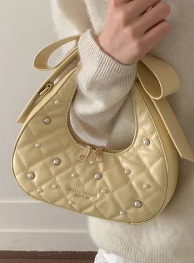 小众设计韩系洋气手拎包女2026新款百搭高级感时尚纯色单肩斜挎包