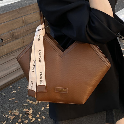 秋季流行复古单肩包女式