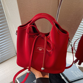 高级感百搭红色手提包结婚包女2026新款 百搭质感单肩斜挎包新娘包