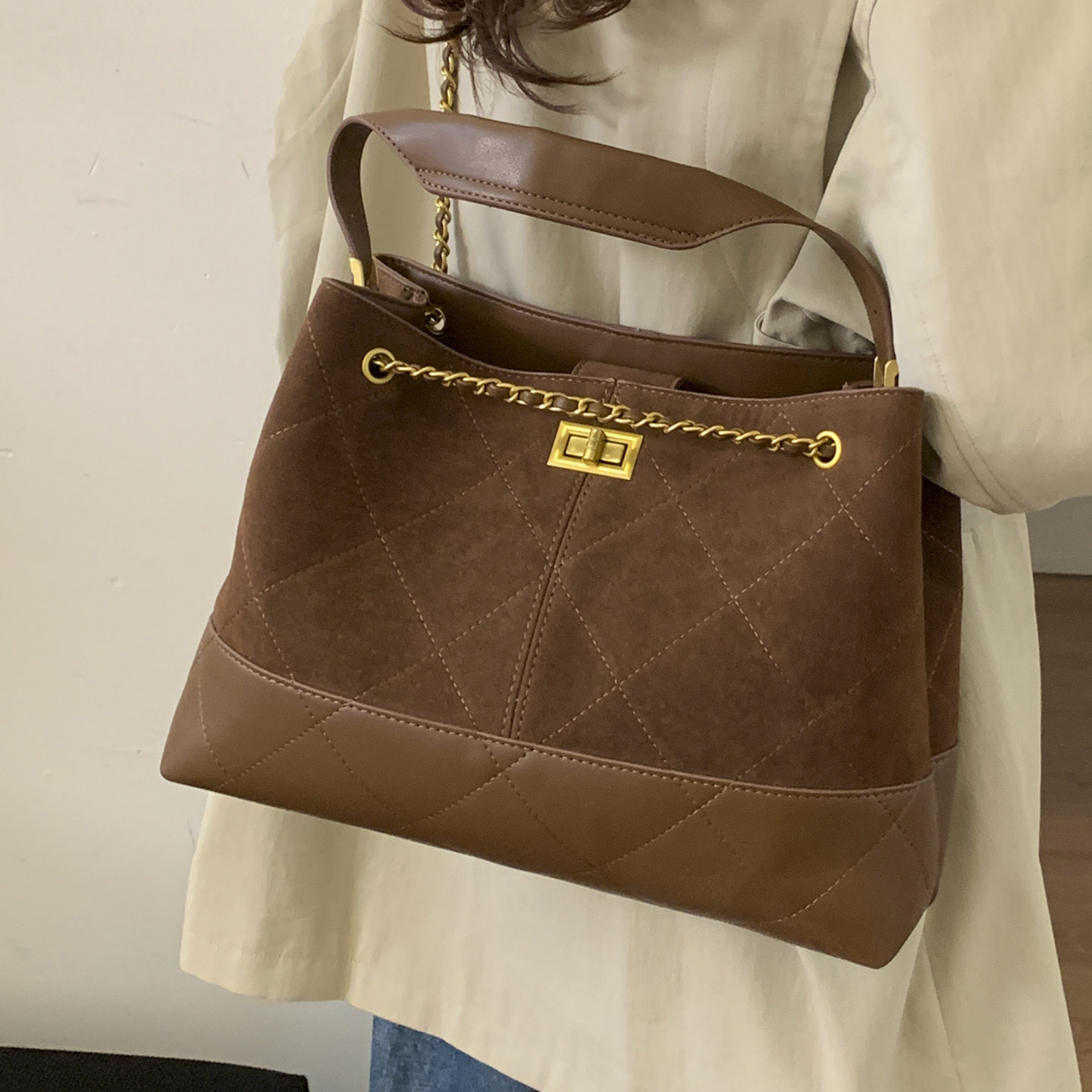 美拉德质感菱格手提包女式2026新款秋冬复古百搭大容量单肩斜挎包,箱包皮具/热销女包/男包,通用款女包,淘宝优惠券,粉丝福利购,淘宝优惠卷